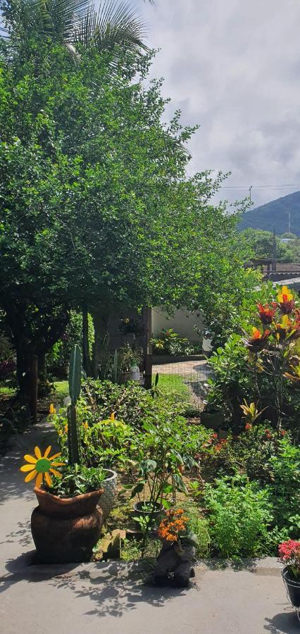 Suítes no paraíso da Ilhabela Exterior foto